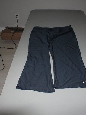 Blue Nike Athletic Capris Size Large
